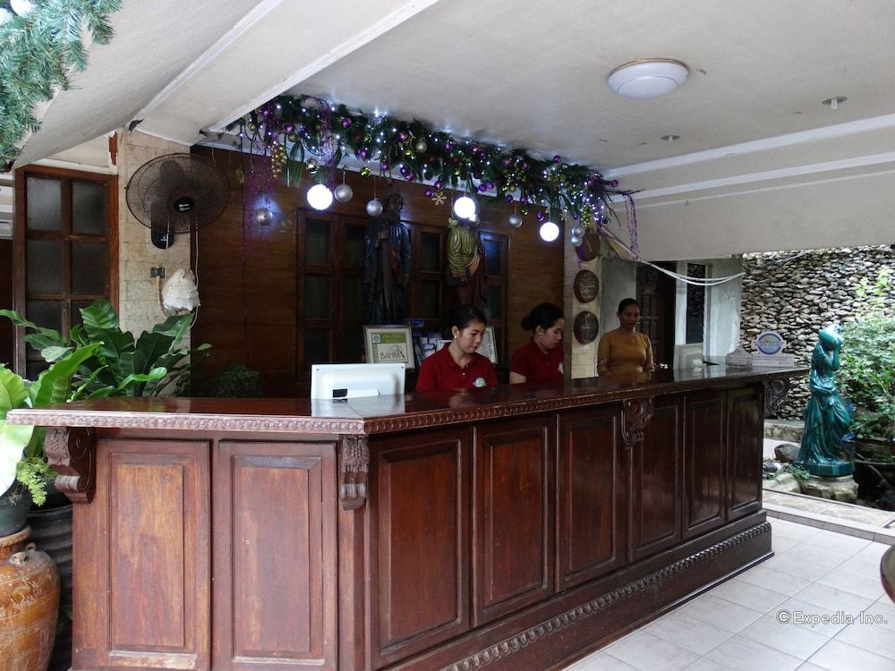 Alona Tropical Beach Resort 3