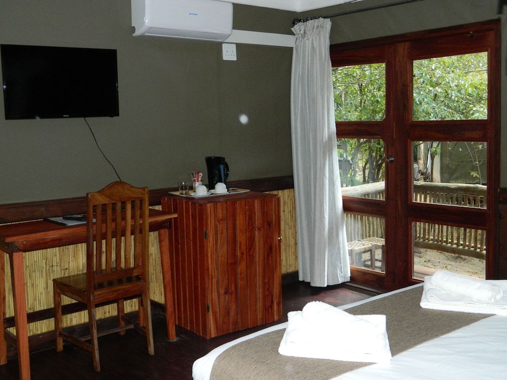 Kwalape Safari Lodge 3