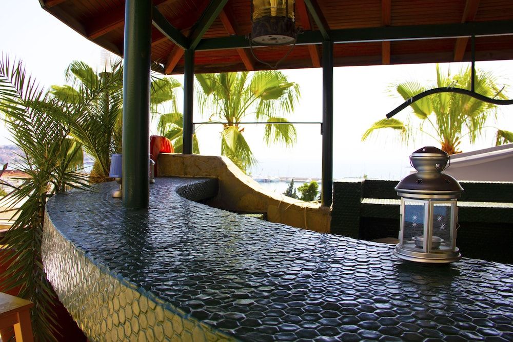 Suhan Seaport Hotel 4 étoiles à Kuşadası