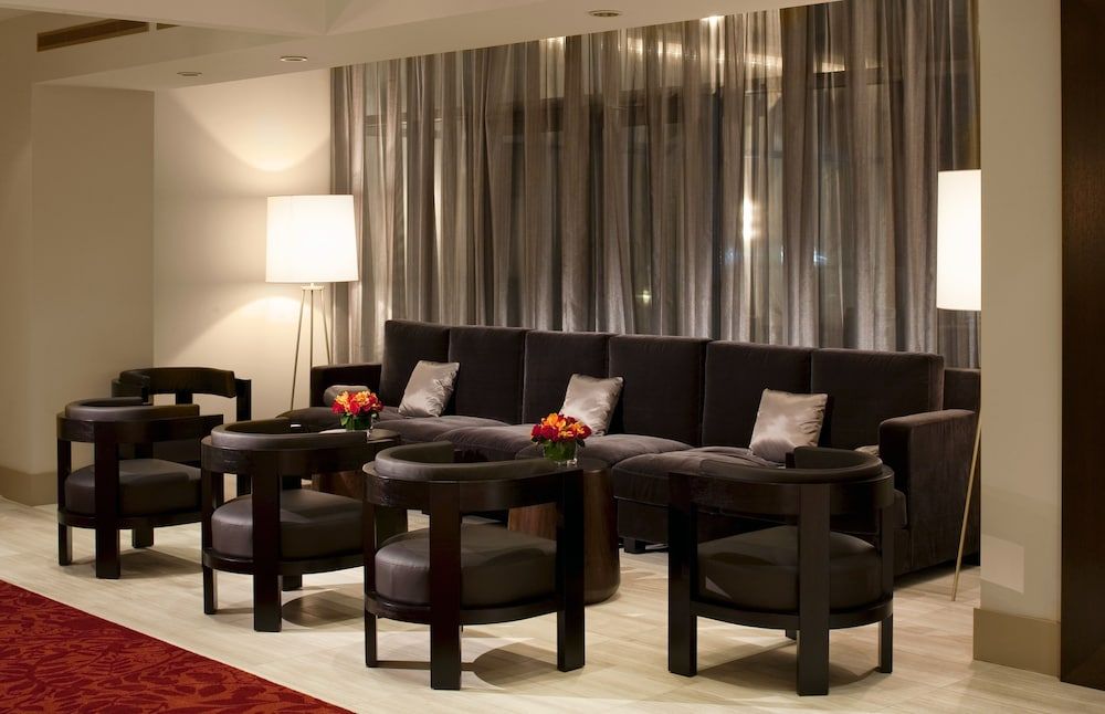 LEVEL Furnished Living Yaletown Seymour 3