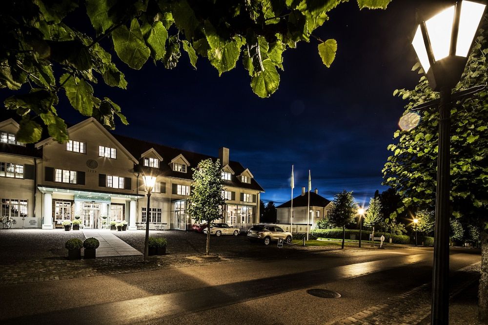 Fredensborg Store Kro 1