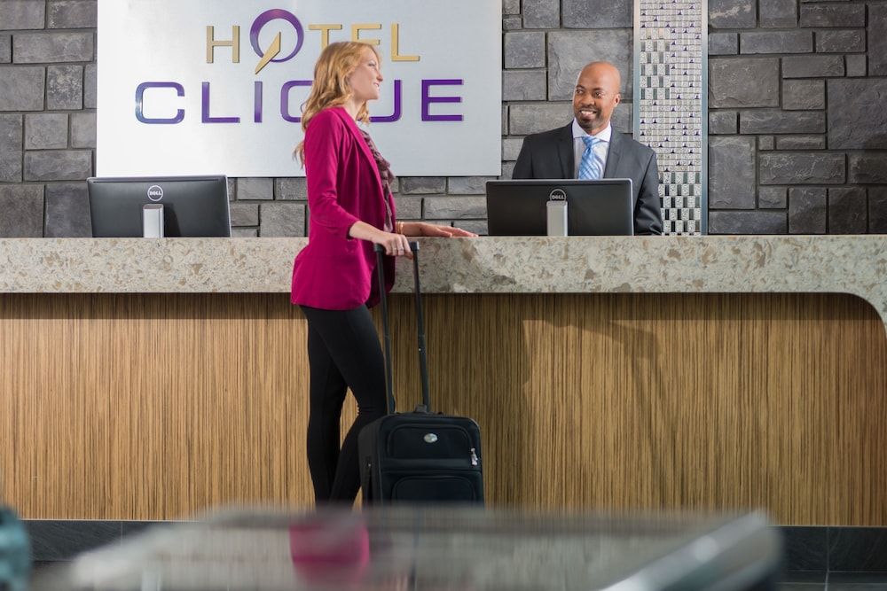 Hotel Clique Calgary Airport 2