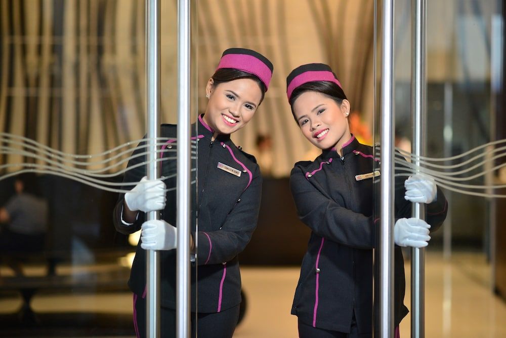 Bayfront Hotel Cebu 2