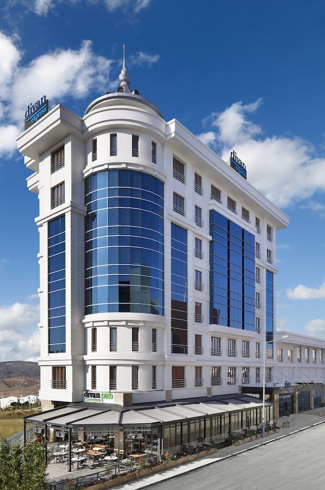 Ramada Plaza by Wyndham Eskisehir 5 estrelas em Eskişehir