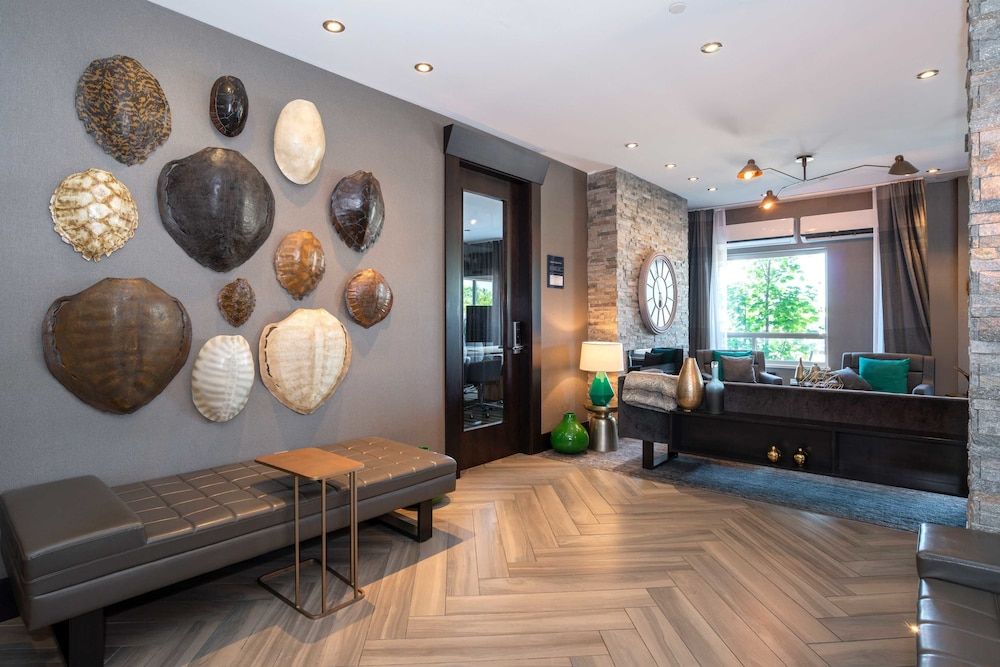 Sandman Hotel Oakville 3