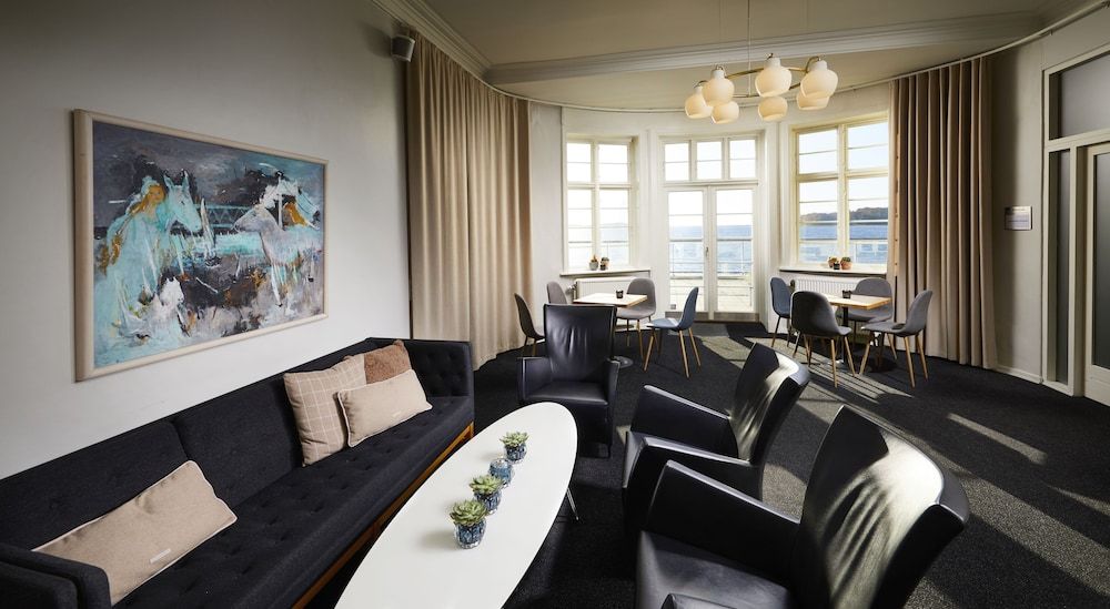 Sixtus Sinatur Hotel Og Konference 2