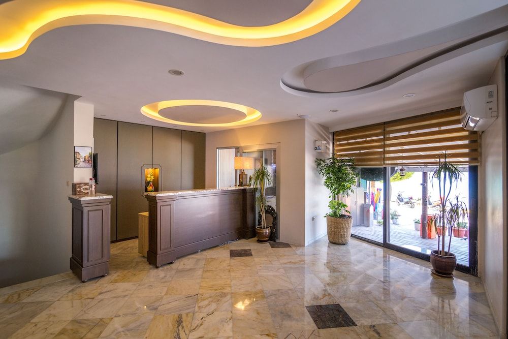 Sunday beach hotel 2