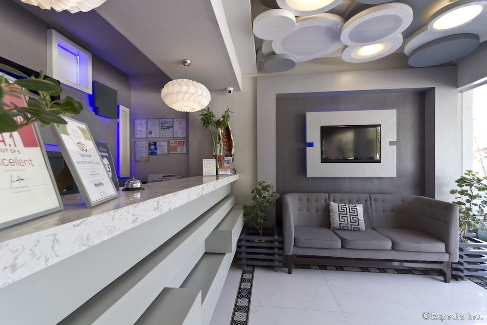 Eloisa Royal Suites 3