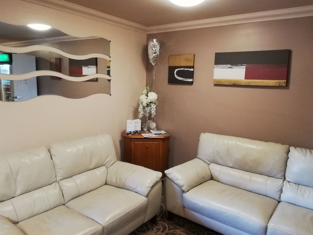 The Corn Mill Lodge Hotel 2