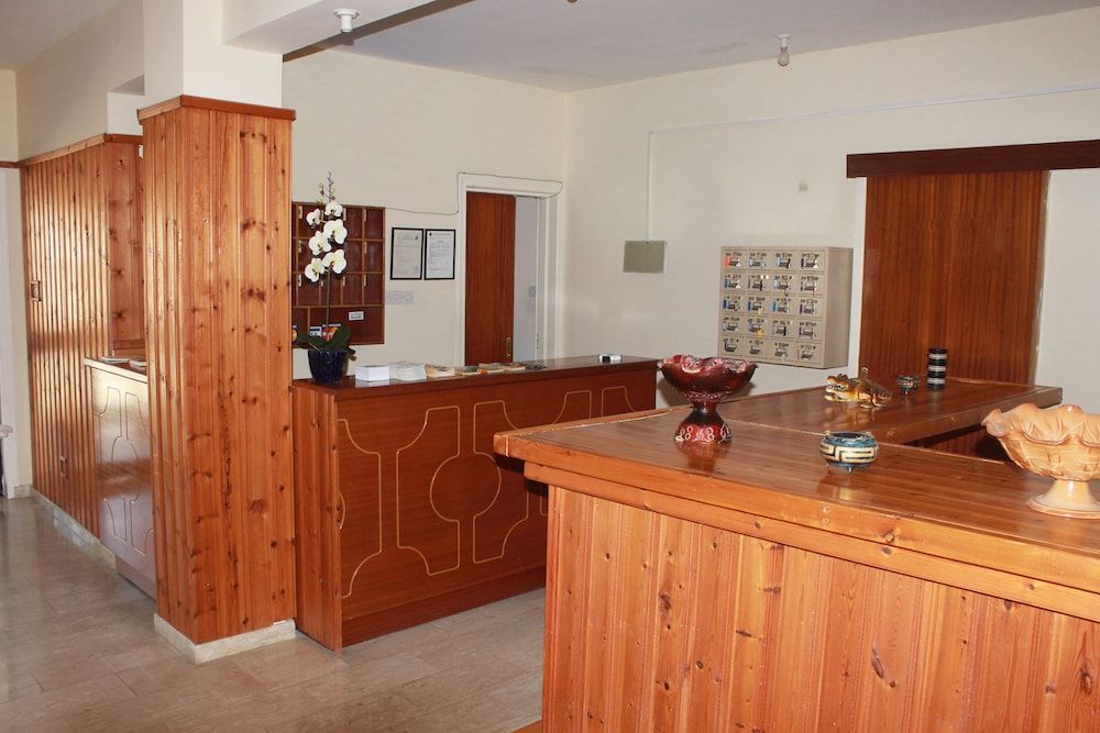 Florea Hotel Apartments 2 Florea Hotel Apartments 2