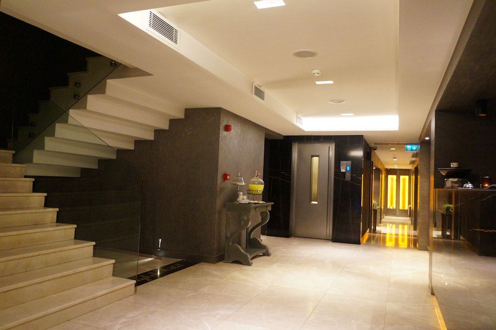 The New Zeybek Hotel 2