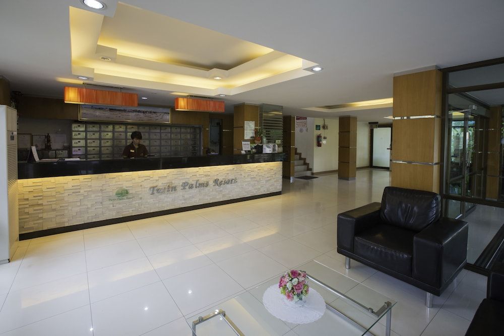 Twin Palms Resort Pattaya 2