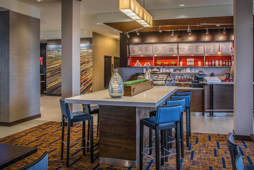 Courtyard by Marriott Winnipeg Airport 1 Courtyard by Marriott Winnipeg Airport 1