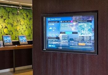 Courtyard by Marriott Winnipeg Airport 3 Courtyard by Marriott Winnipeg Airport 3