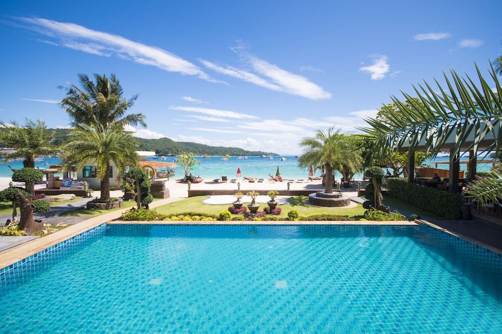 Phi Phi Nice Beach Hotel Hip 1