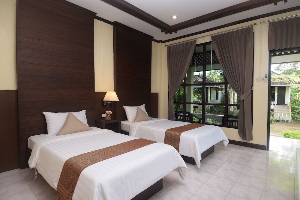 Clean Beach Resort 2