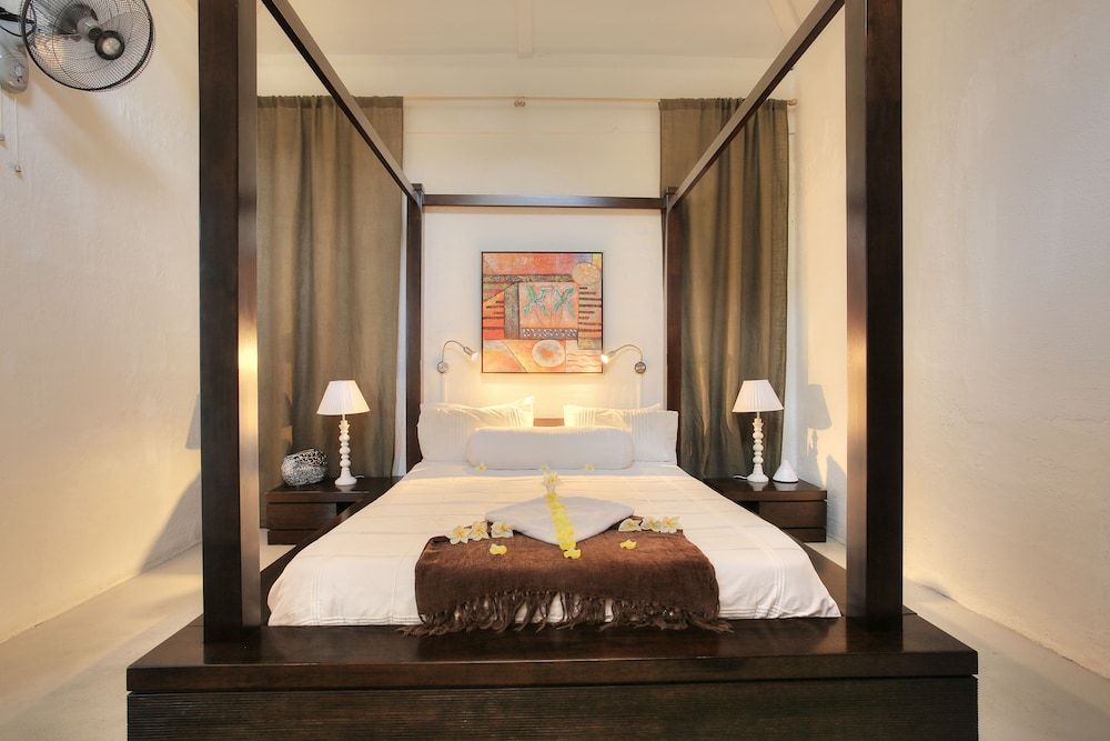 Esprit Libre Restaurant and Guest House 3