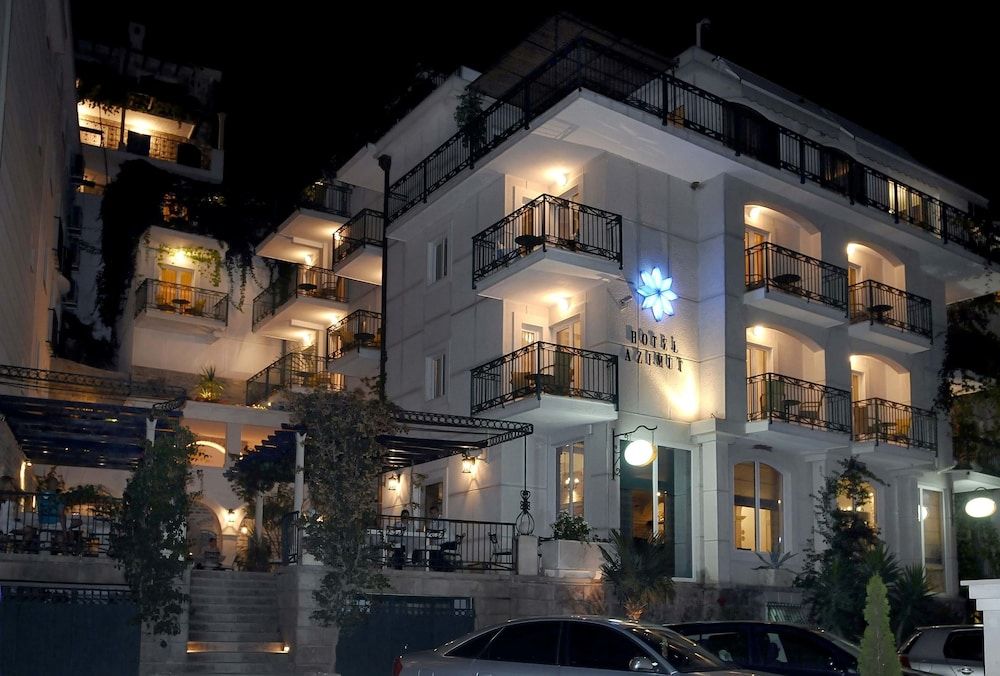 Hotel Azimut 4 estrelas em Sveti Stefan
