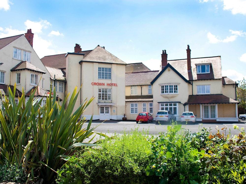 Crown Hotel 1