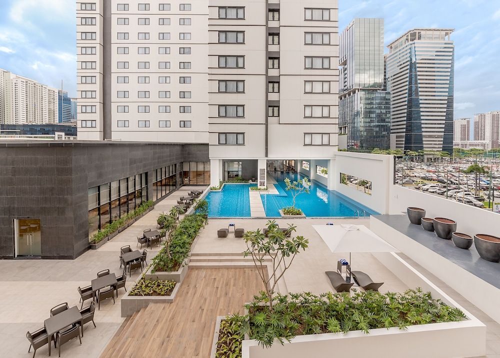 Seda Bonifacio Global City 1