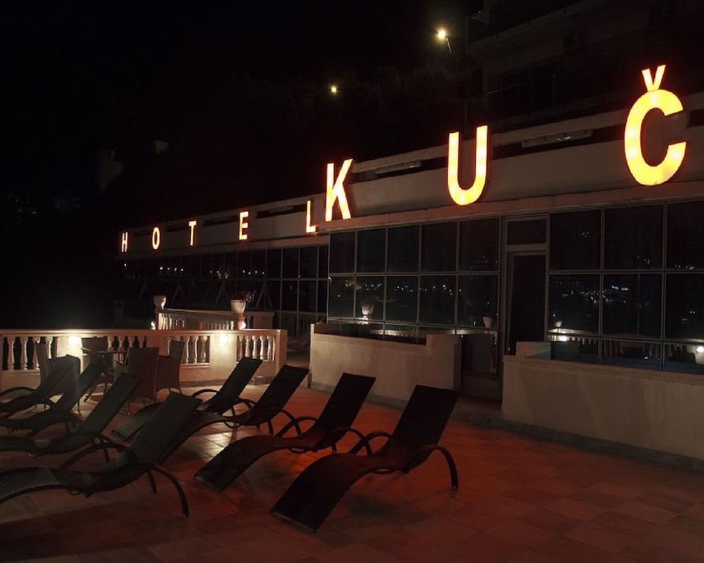 Hotel Kuc 3 estrelas em Bečići