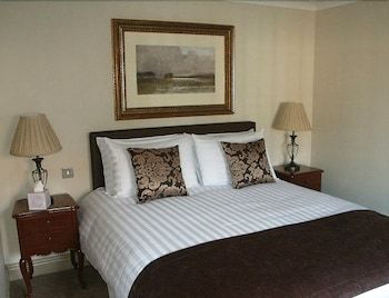 The Knife and Cleaver 3