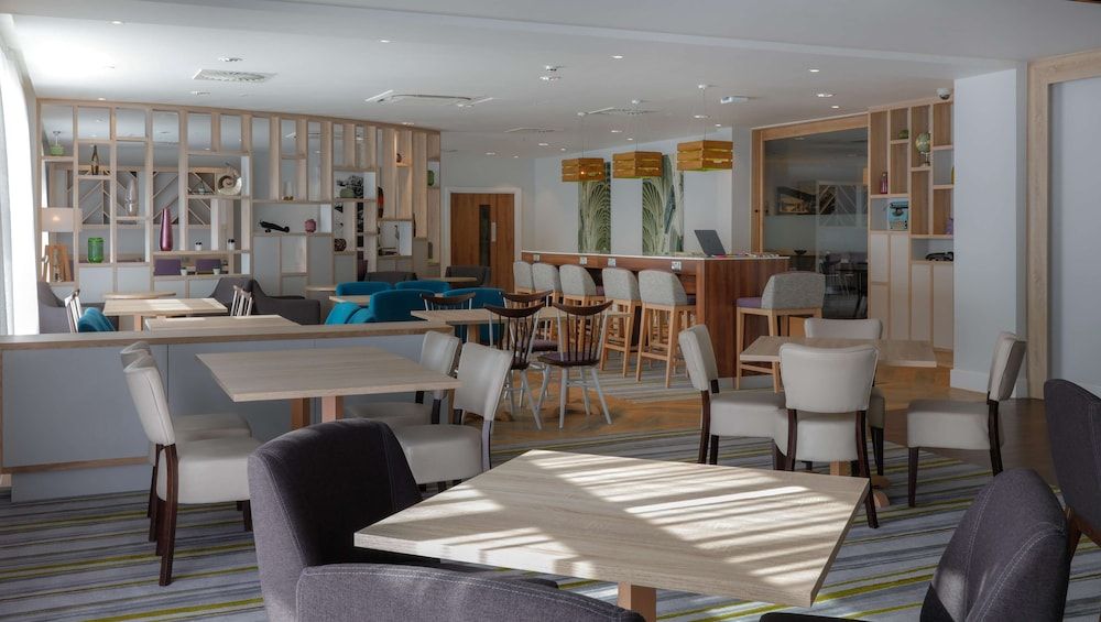 Hampton by Hilton Exeter Airport 3