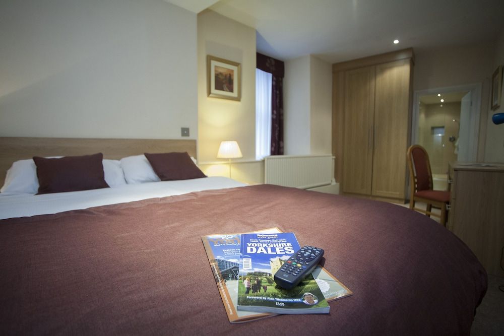 The White Swan, Halifax 3