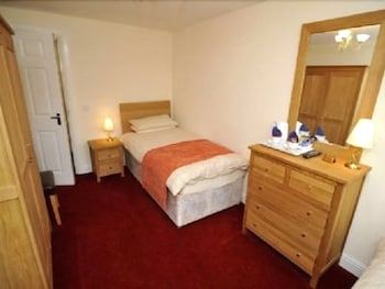 The Elphinstone Hotel 2