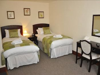 The Black Horse Inn 2