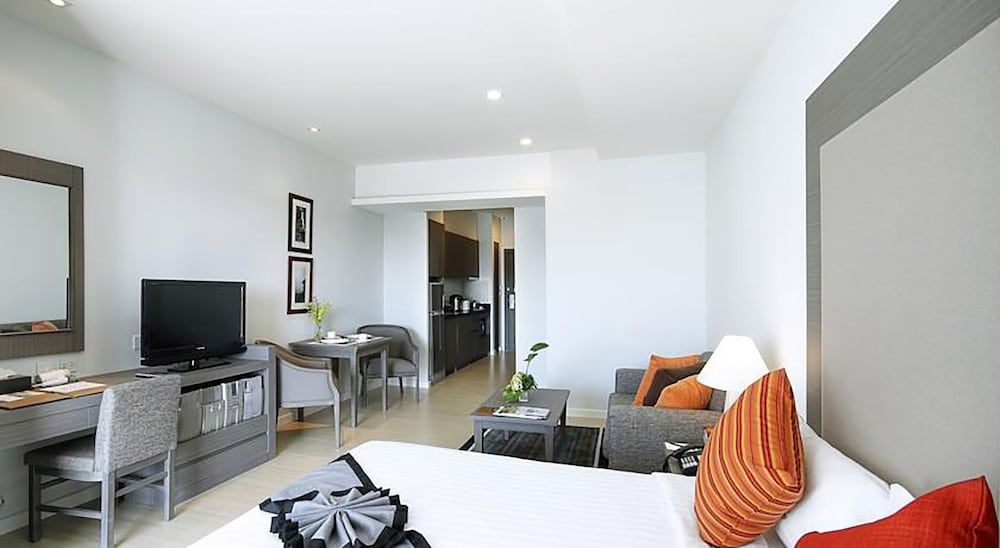 Classic Kameo Rayong Hotel & Serviced Apartments 1