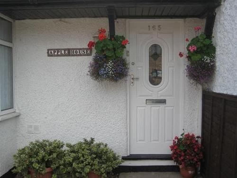 Apple House Guest House Heathrow Airport 3 estrelas em Hayes