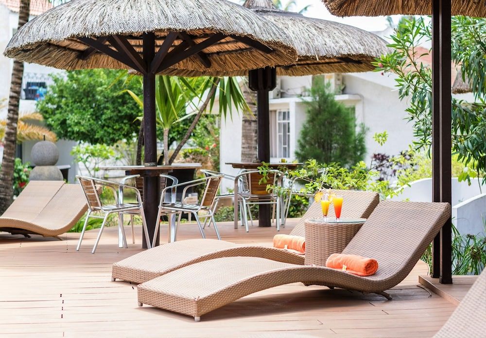 Hôtel Des 2 Mondes 1