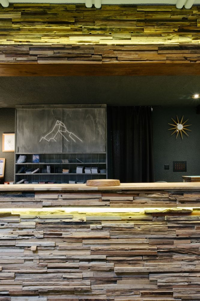 Ambassador Zermatt 2