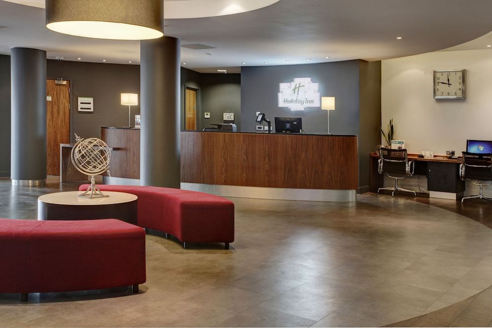 Holiday Inn London - Luton Airport 2