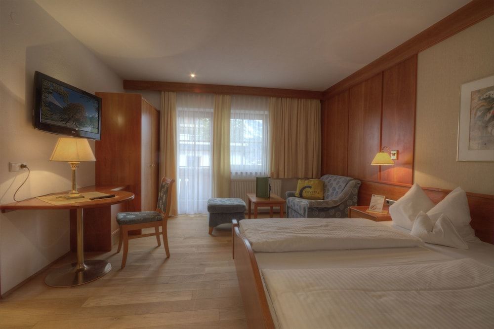 Gartenhotel Crystal 2