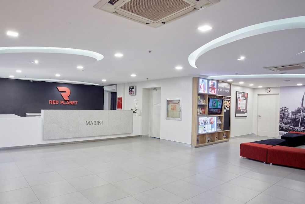 Red Planet Manila Mabini 2