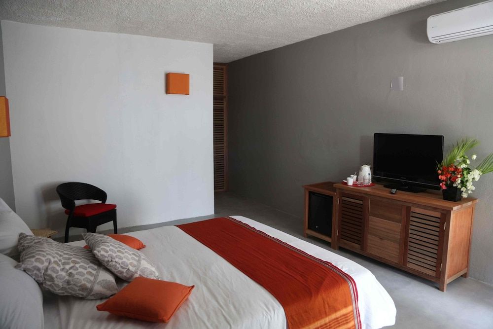 La Tonnelle 2 La Tonnelle 2