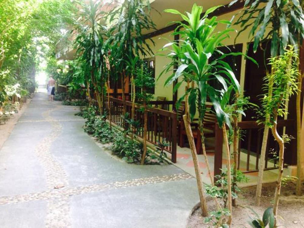 B2 @ Samui Beach Resort 1 B2 @ Samui Beach Resort 1