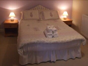 Cefn Uchaf Guest House 2