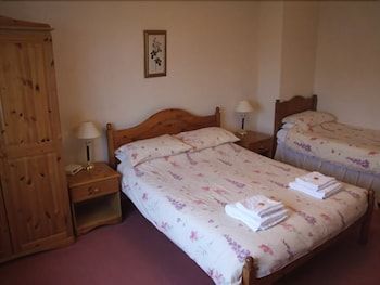 Cefn Uchaf Guest House 3