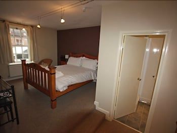 George and Dragon Inn 3