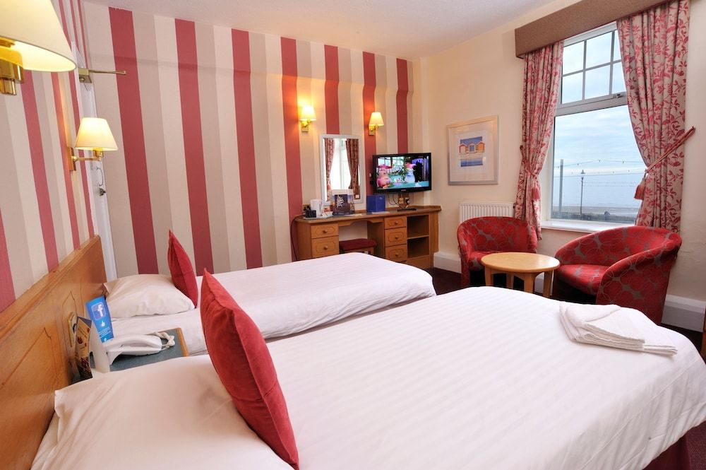 The Cliffs Hotel Blackpool 3