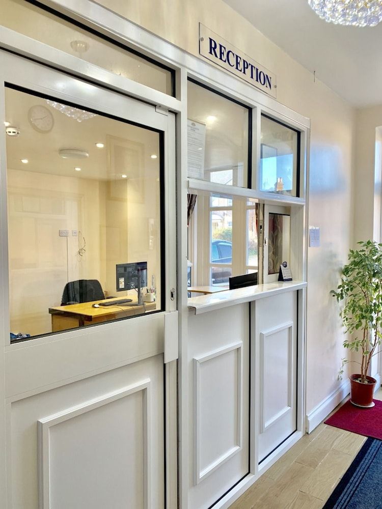 Britannia Inn Hotel 2