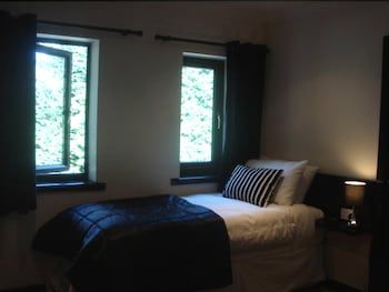 Foxwood Guest House 3