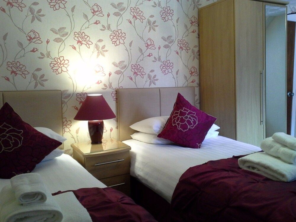 Carrmoor Guest House 3