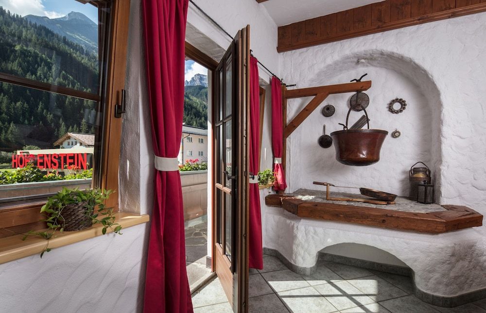 Hotel Höhlenstein 3