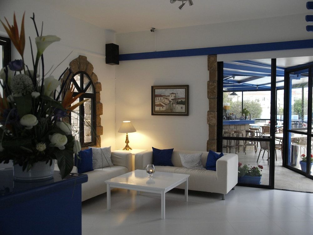 Hilltop Gardens 3 estrelas em Pafos