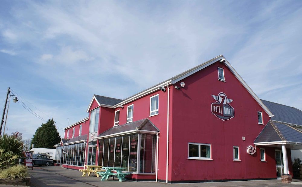 7 Hotel Diner