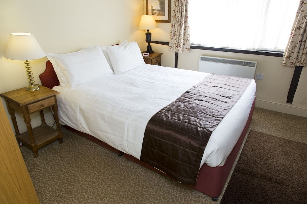 The Cherry Tree - Inn 2